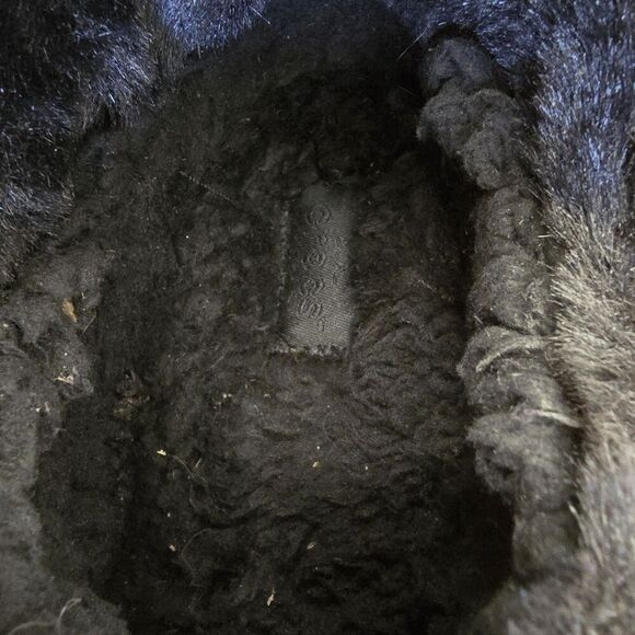 Crocs Clog Women's 7 Black Classic Fur Sure Shearling Fur Lined Slip-On (S2) - Picture 4 of 9